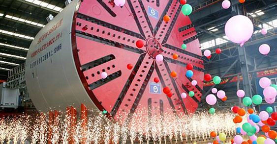 Φ11.22米泥水平衡盾构“进越号”